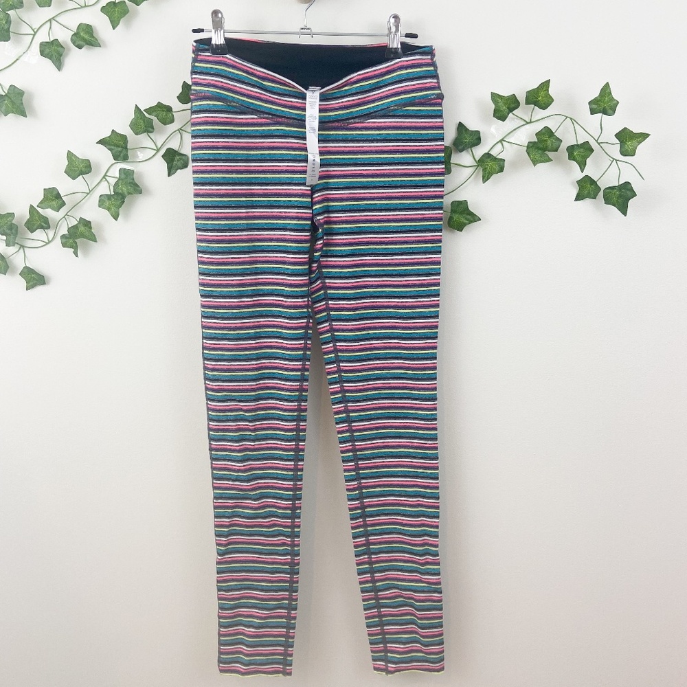Ivivva girls grey pink striped leggings Sz 14